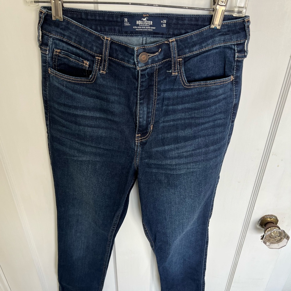 Hollister Super Skinny Dark Blue Jeans